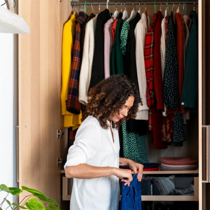 What is a Closet Hanger?