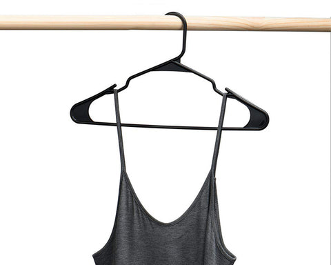 th002 plastic clothes hanger usage